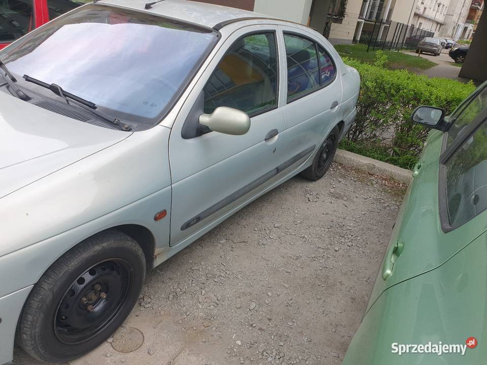 Renault Megane Classic 14 2001R Ważne Opłaty srebrny