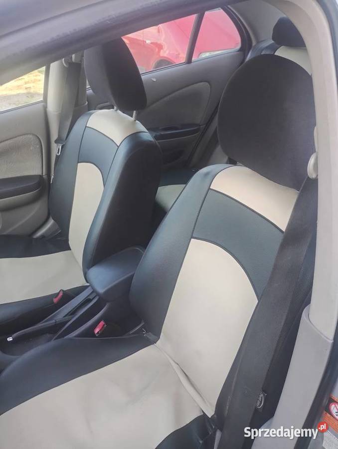 Nissan almera