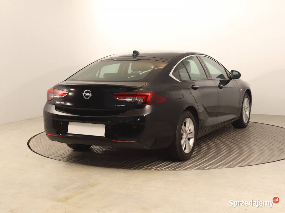 Opel Insignia 15 Turbo nawigacja