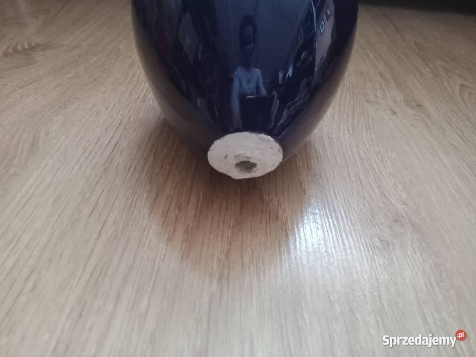 Porcelanowy element do wazy renowatora