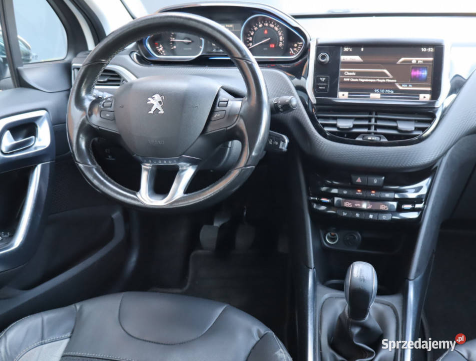 Peugeot 2008 12 VTi benzyna Piaseczno