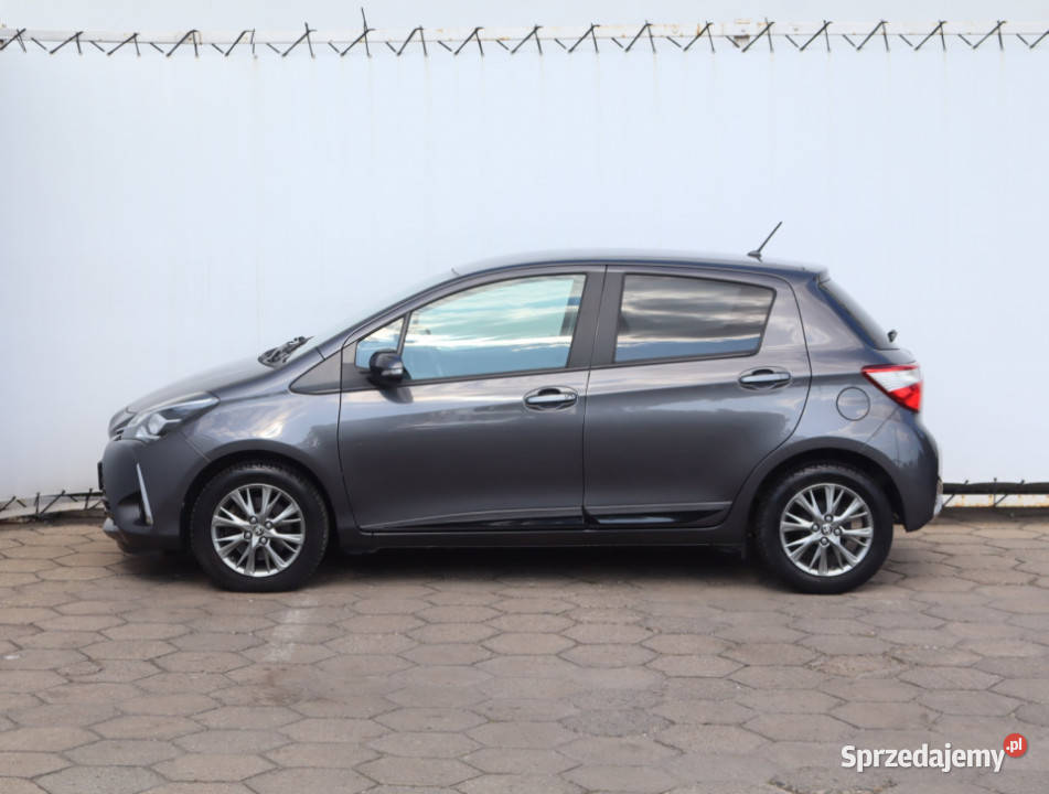 Toyota Yaris 15 Dual VVTi nieuszkodzony Łódź