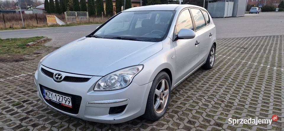 Hyundai i30 2008r 16 crdi srebrny łódzkie Płyćwia