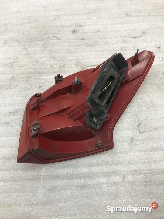 LAMPA LEWY TYŁ KOMBI 5D PEUGEOT 407 osobowe sprzedam