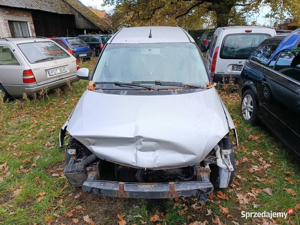 Skoda Roomster 14 51 kW 2007 r dawca części Samochody na części wielkopolskie Szklarka Myślniewska