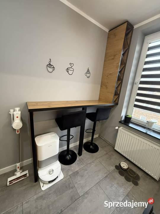 Blat kuchenny z szafką na wina 2 hokery śląskie Będzin