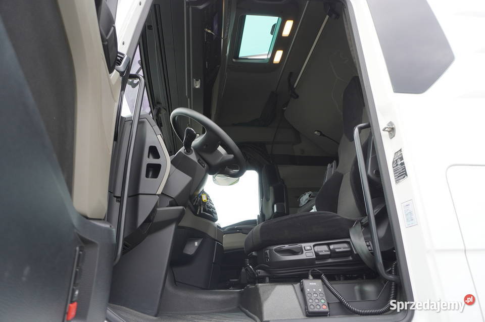 MAN TGX 28510 6x2 Kab Sypialna DMC 65 t Kraków