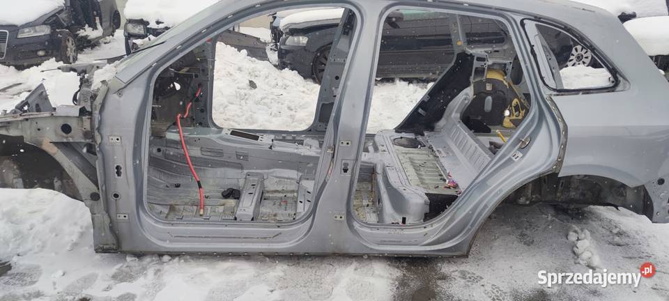 ĆWIARTKA PRÓG BOK LEWA STRONA AUDI Q5 8R osobowe Przystajń