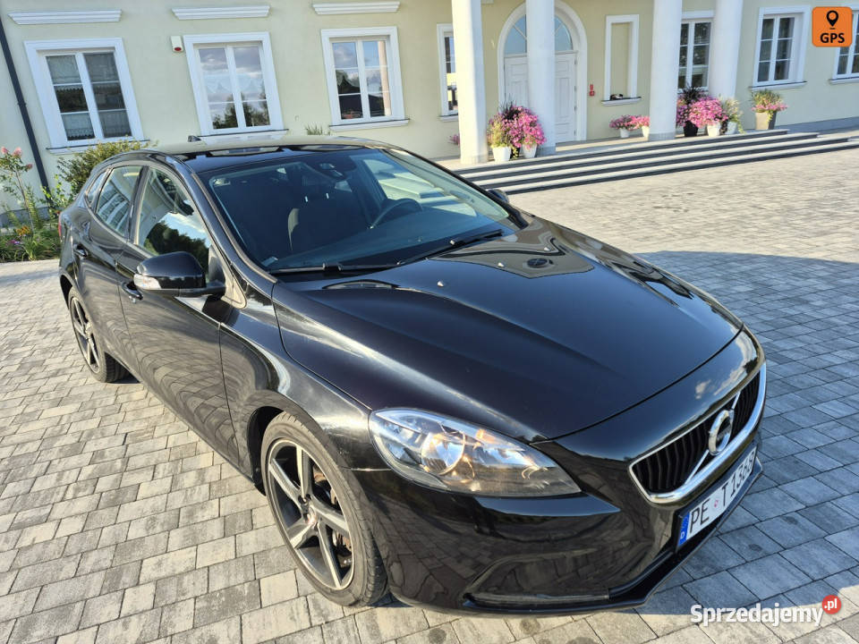 Volvo V40 15 benzyna lift automat navi LED 118 Drelów