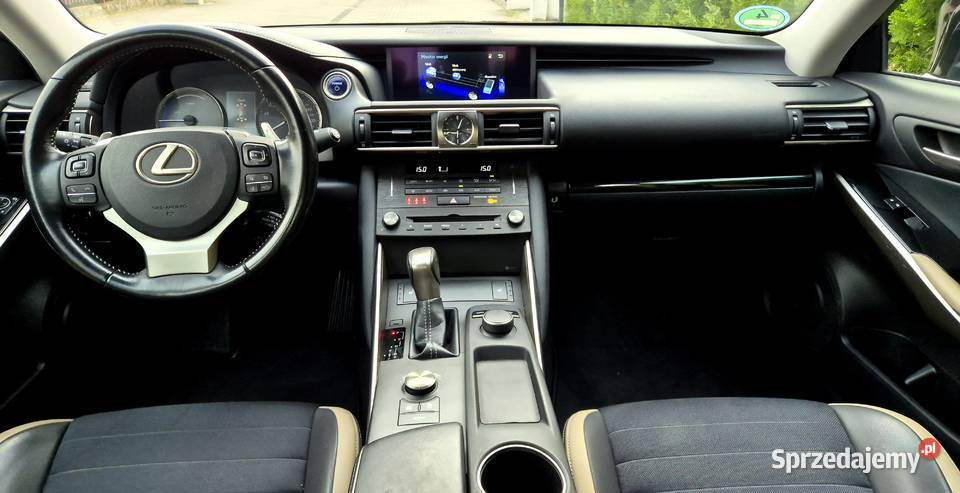 Lexus is300h Hybrid Sedan / Limuzyna wielkopolskie Leszno