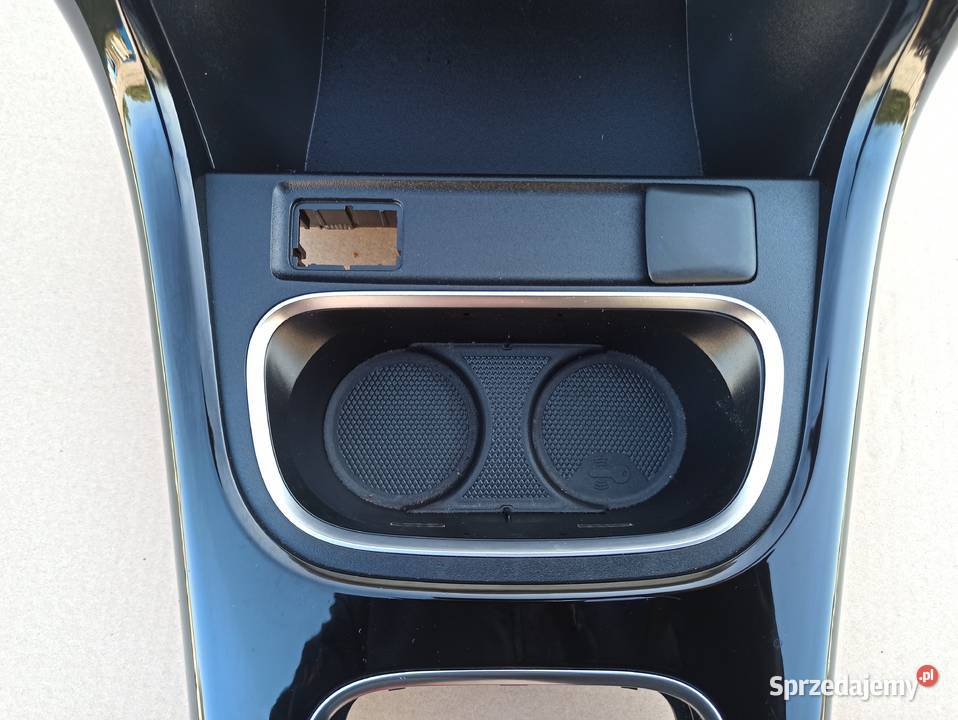 AKLASA W177 TUNEL ŚRODKOWY PANEL PIANO BLACK deski rozdzielcze, konsole Trzciel sprzedam