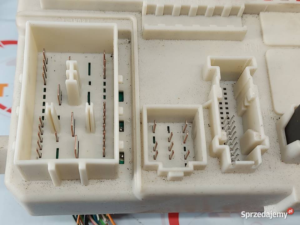 VOLVO C30 20 B 12r skrzynka bezpieczników Kielce