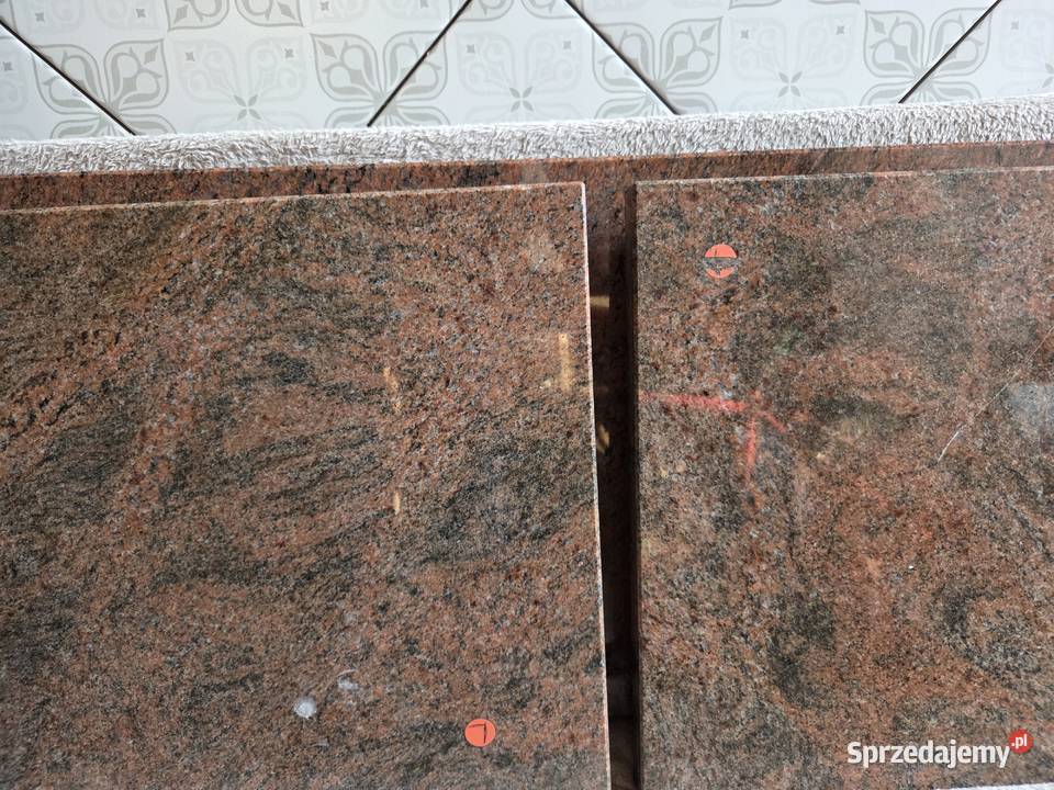 Płyty Granitowe w Stanie Idealne na Parapety Zgorzelec
