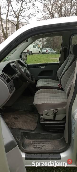 VW T5 Transporter 130 9 osób klima srebrny met Stargard