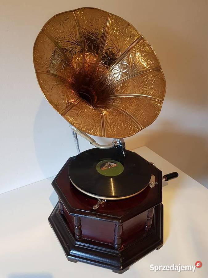 Gramofon z mosiężną trąbą nakręcany na korbkę Tarnobrzeg
