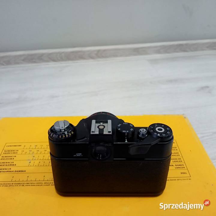 Aparat Fotograficzny Zenit ET Lampa Błyskowa Zabrze