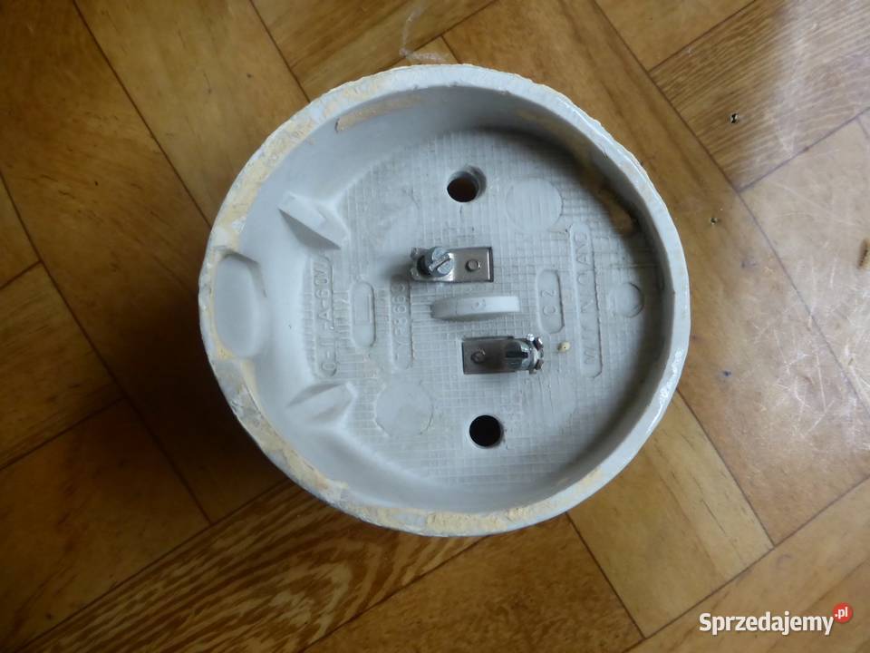 Stara lampa ukośna z kloszem z grubego szkła