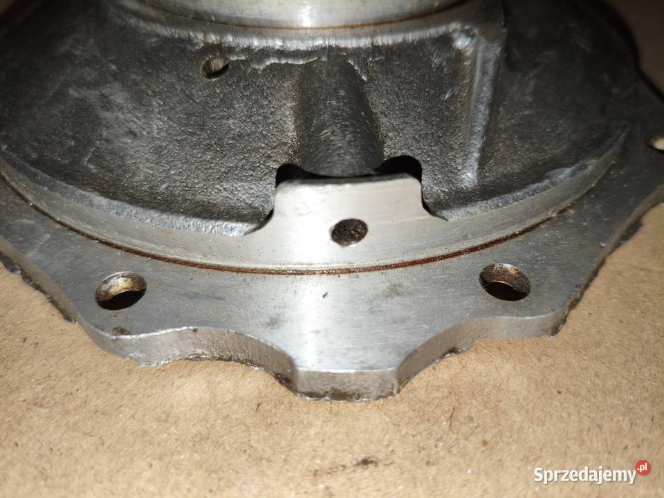 Tylna podpora wału korbowego silnika K750 M72 Leszno