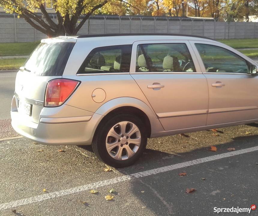 Wutam sprzedam opla astre uszkodzona wsrte Warszawa