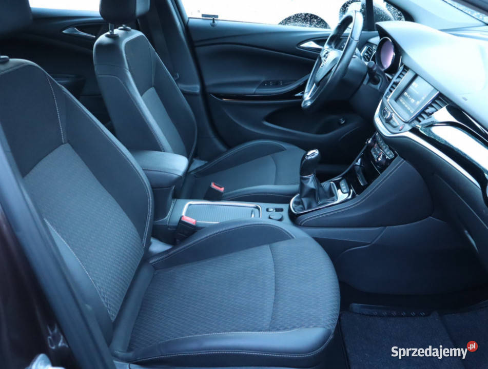 Opel Astra 14 T Piaseczno