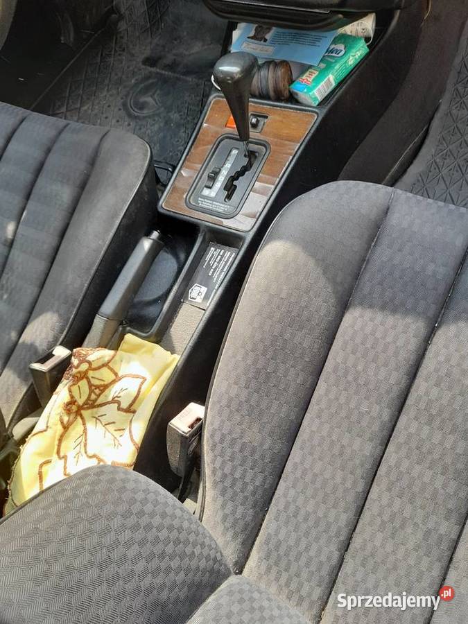 Mercedes 190E 20 automat Podizdebno