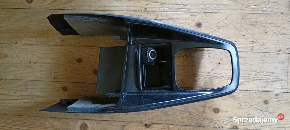 Tunel środkowy VW golf 4 osobowe