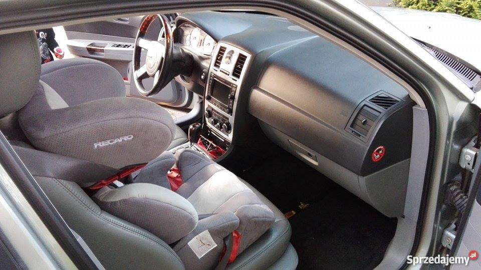 Chrysler 300c 57 Hemi LPG kupiony w polskim salonie dolnośląskie