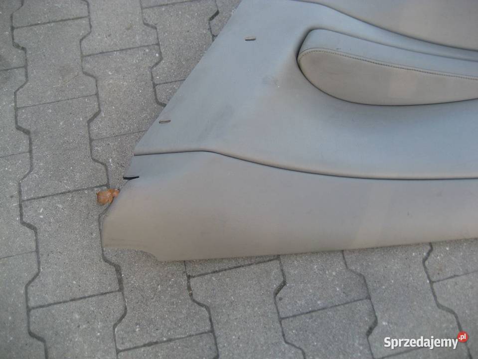 volvo c70 9804r boczek tapicerka tył prawa OEK Rakoniewice