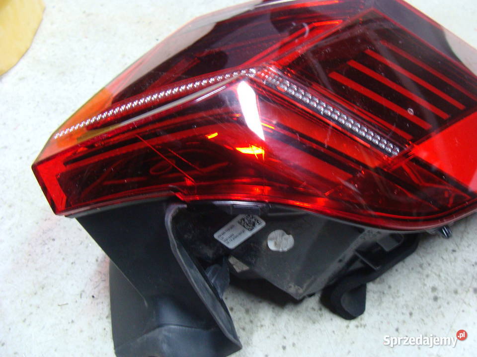 VW TIGUAN 2 LAMPA LEWA TYŁ LED 5NA945207H sprzedam