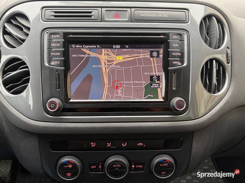 Volkswagen Tiguan 14 TSI 122 XenonNaviPark Szczecin