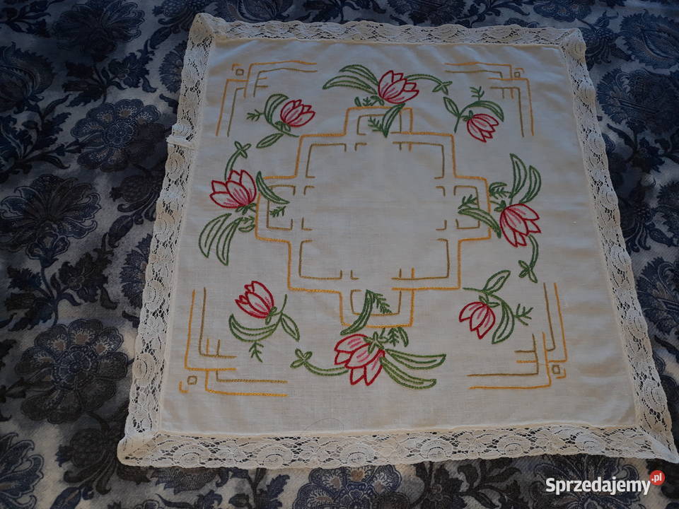 serwetka serweta ręczny haft płaski bogaty cudna Gdańsk