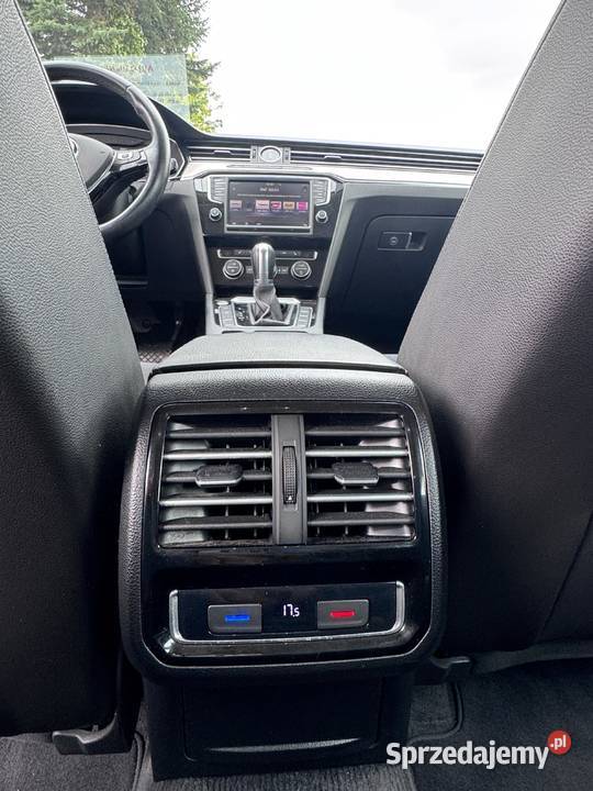 Volkswagen Passat B8 20 TDI 2016 Zadbany Rok produkcji 2016 Częstochowa