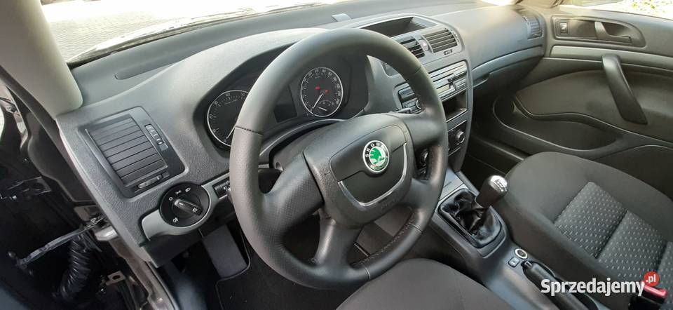 SKODA OCTAVIA II 16 MPi 102 2009r LIFT ZAMIANA Rok produkcji 2009 Witkowo