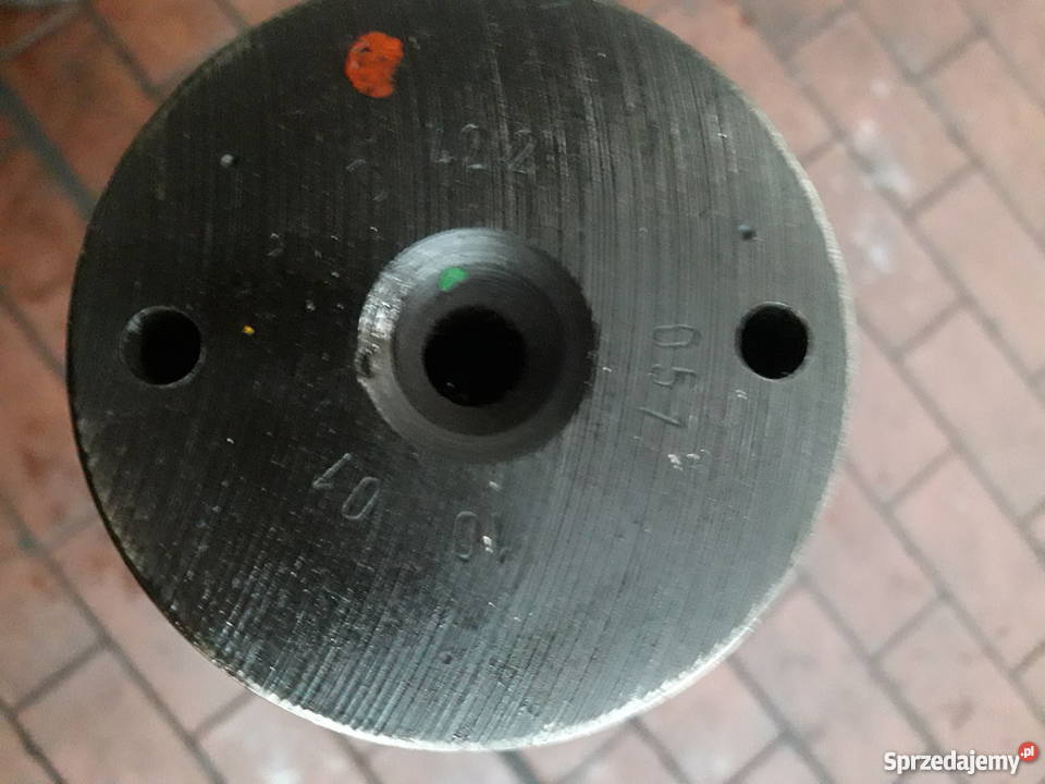 V8 wałek rozrządu mercedes 4220511001 ciężarowe