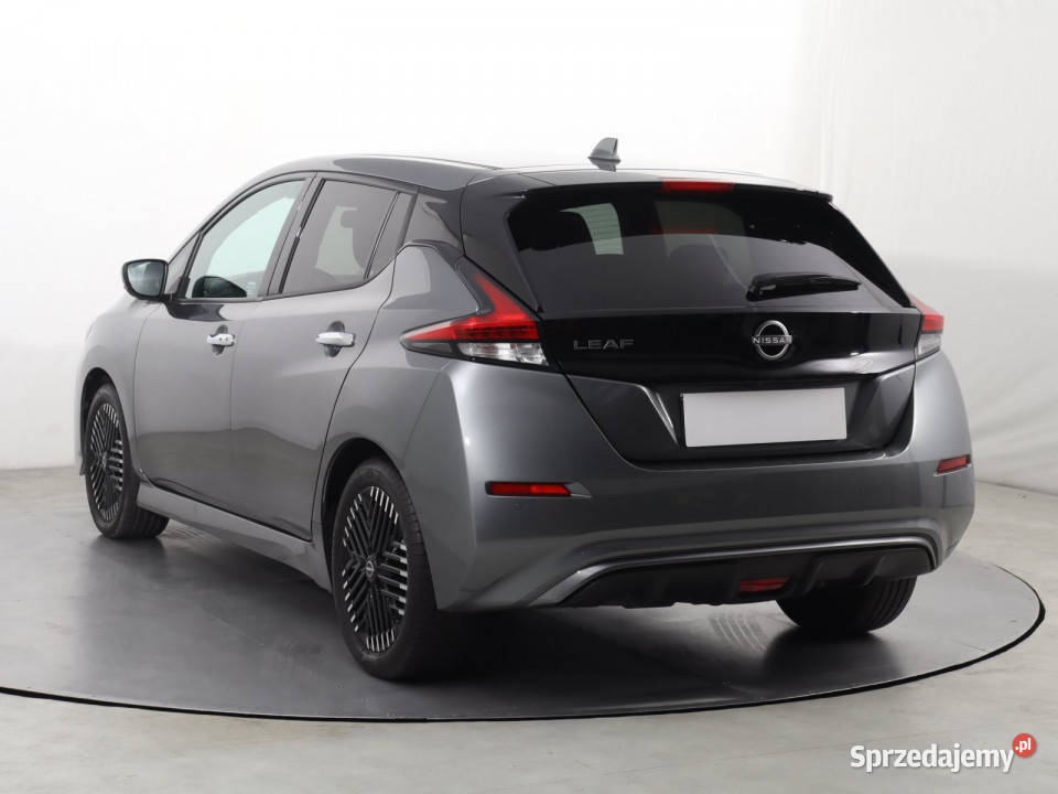 Nissan Leaf 40 kWh asystent pasa ruchu Katowice