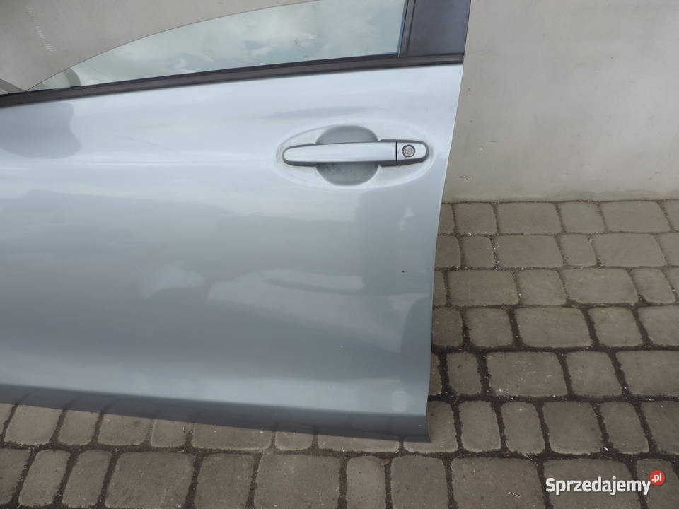 DRZWI TYLNE PRZEDNIE TOYOTA YARIS II HB 1F8 Rok produkcji 2008 Nowy Sącz