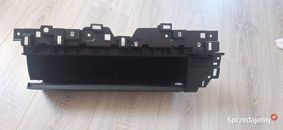 DODGE RAM SCHOWEK 5YE141X9AF GÓRNY LARAMIE Pozostałe śląskie