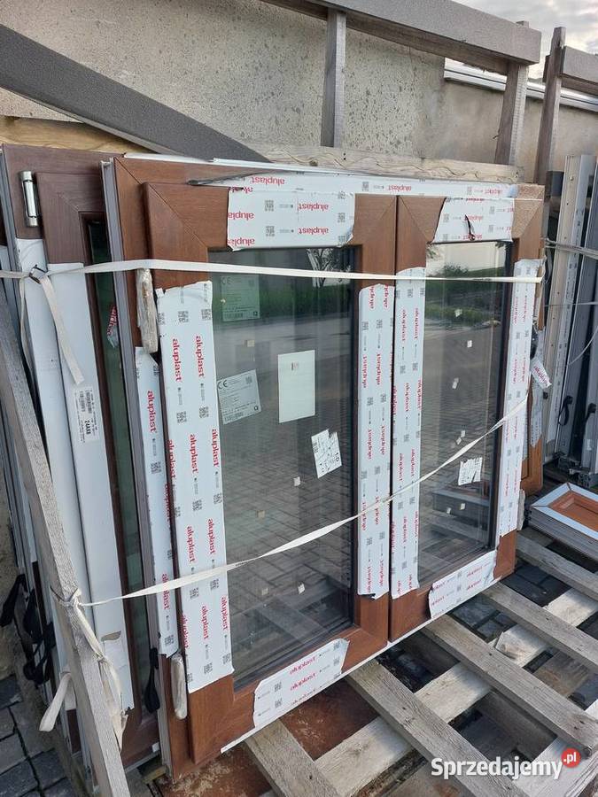 Nowe okno brąz 124x122 3 szyby OUTLET Biała