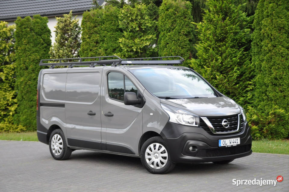 Nissan NV300 16d95Duża Rok produkcji 2017 Ostrów Mazowiecka