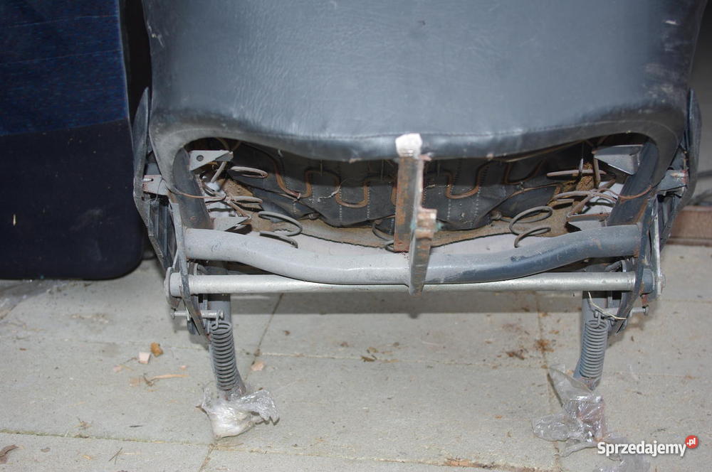 GARBUS foteli przód zagłówki pod piramidki Radziejowice