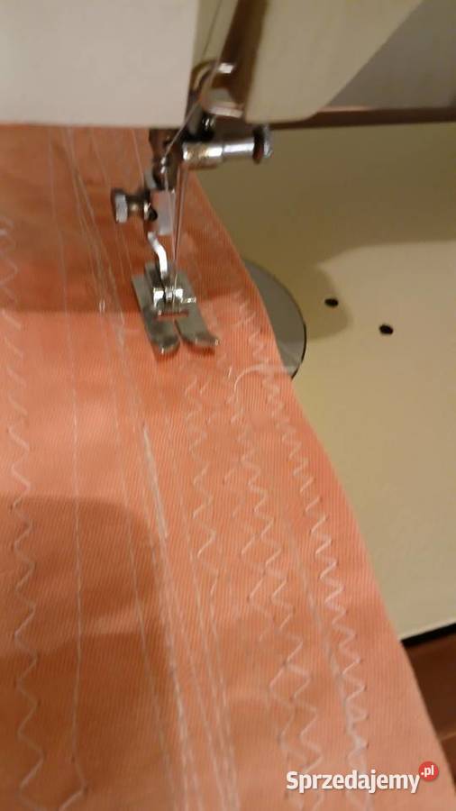 Sprzedam maszynę do szycia Łucznik 466
