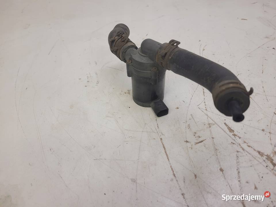 DODATKOWA POMPA WODY ZAWÓR AUDI VW 078121601 śląskie Przystajń