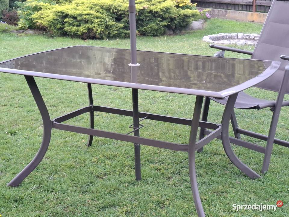 Stół aluminiowy ze szklanym blatem z parasolem śląskie
