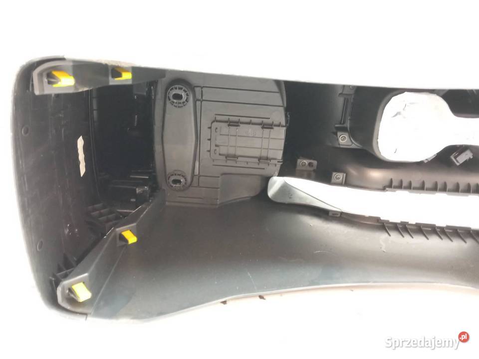 TUNEL ŚRODKOWY PODŁOKIETNIK SKÓRA AUX USB Rok produkcji 2018 Podłokietniki