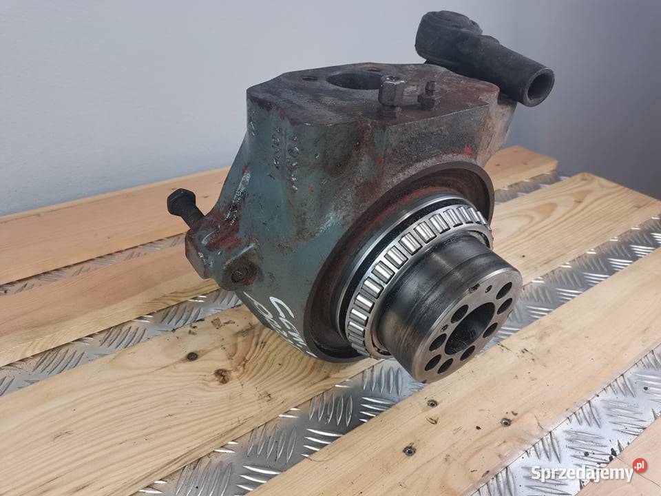 Kramer 680 Zwrotnica przednia Carraro Wilkowo sprzedam