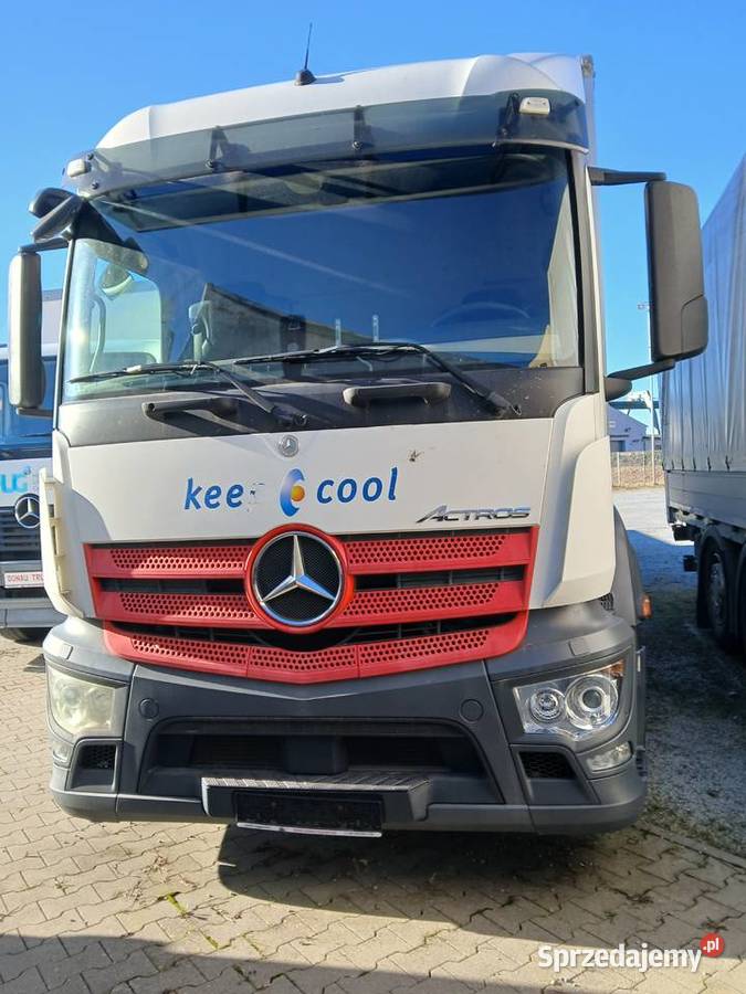 Chłodnia do mięsa mroźnia hakowka Mercedes