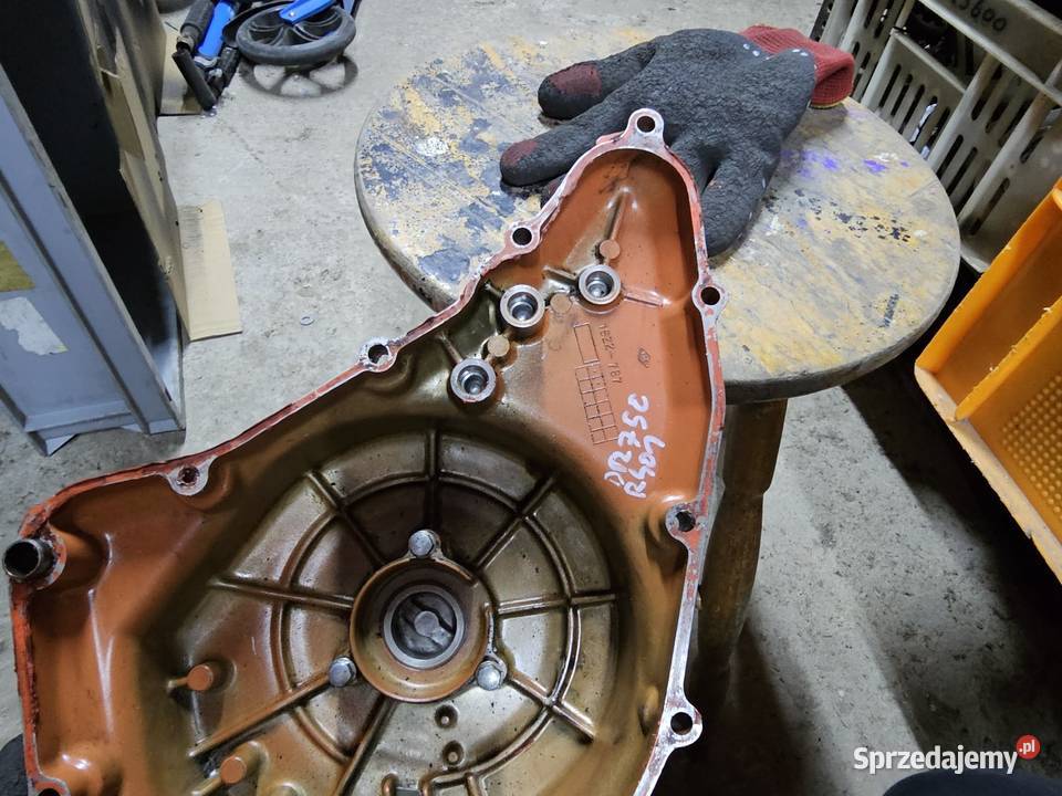 Suzuki DR 800 DR 750 BIG pokrywa kapa lewa dr800 dolnośląskie Jelenia Góra