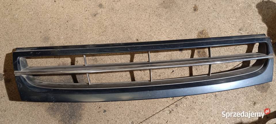 TOYOTA PREVIA ESTIMA LUCIDA GRIL GRILL ATRAPA Trzebnica
