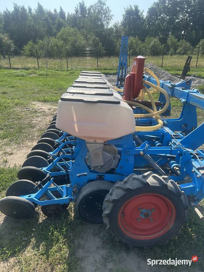 Sprzedam siewnik Monosem 6 rzedowy talerzowy Maszyny rolnicze mazowieckie Nowe Kozłowice