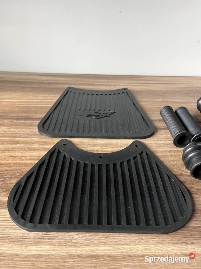 NOWY POLSKI KOMPLET GUM GUMA WSK 125